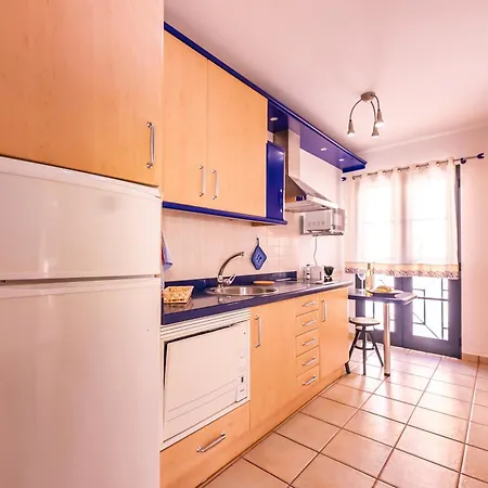 Nautilus 6 Apartment *